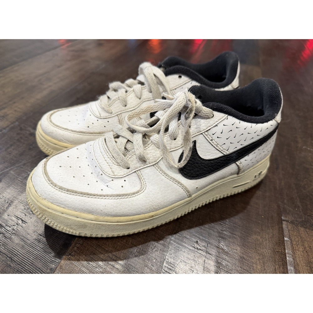 Nike Air Force 1 Low '07 White Black Swooshfetti Print DC9189-100 GS‎ Size 7Y